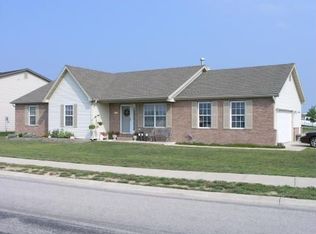 4721 Vandebrook Dr, Waterloo, IL 62298