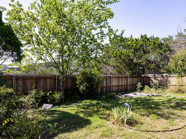 103 Crockett Dr — Photo 34