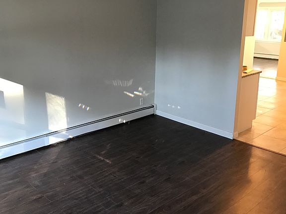 4th image of 9 Pillsbury Ave