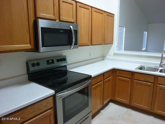 5th image of 10405 W Palm Ln