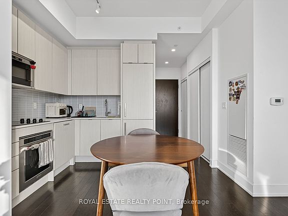 5th image of 181 Bedford Rd #2409