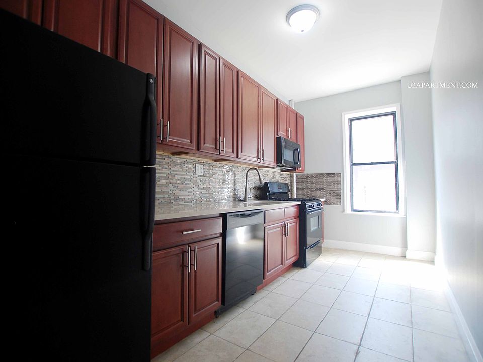 1st image of 772 E 80th St #2