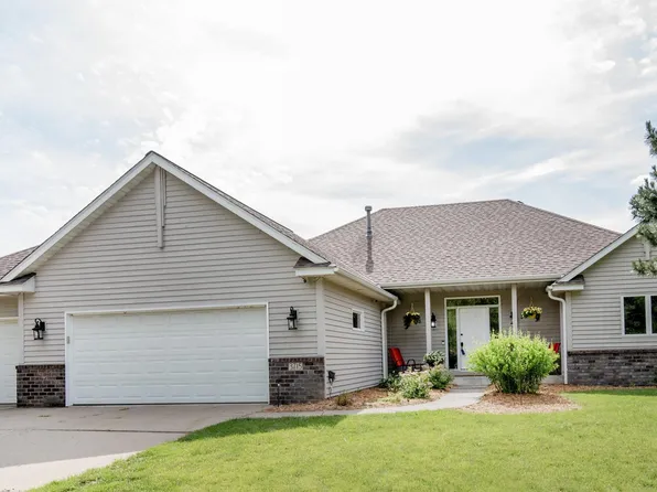 3715 Blackhawk Lake Ct, Eagan, MN 55122