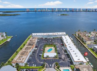 110 Shore Ct APT 114, North Palm Beach, FL 33408