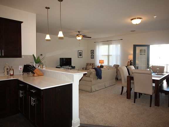 Kitchen, Living Room and Dining Room in the apartments at 3 