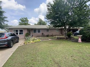 1438 E Moses St, Cushing, OK 74023