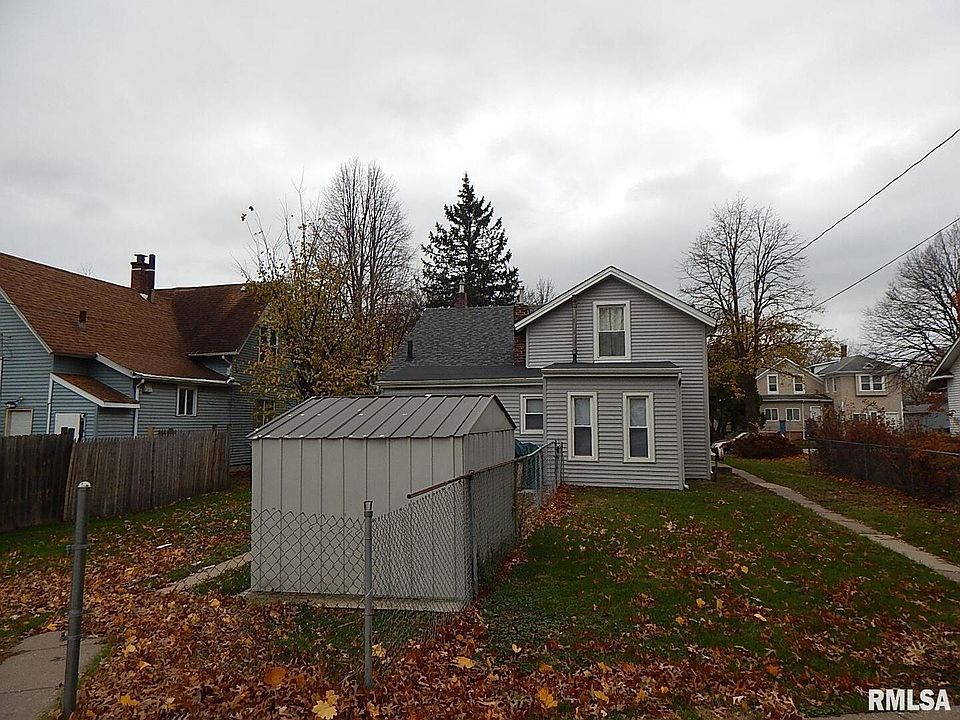 2nd image of 2134 W 3rd St