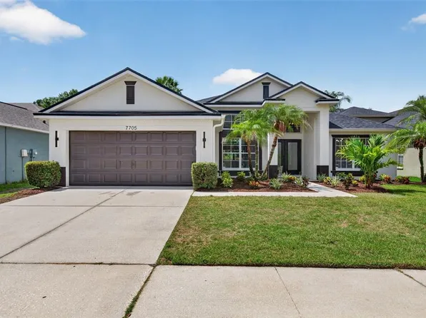 7705 Nottinghill Sky Dr, Apollo Beach, FL 33572