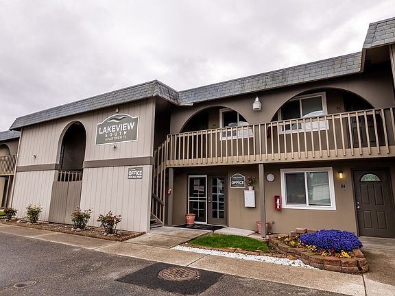 4th image of 10214 Lakeview Ave SW #40