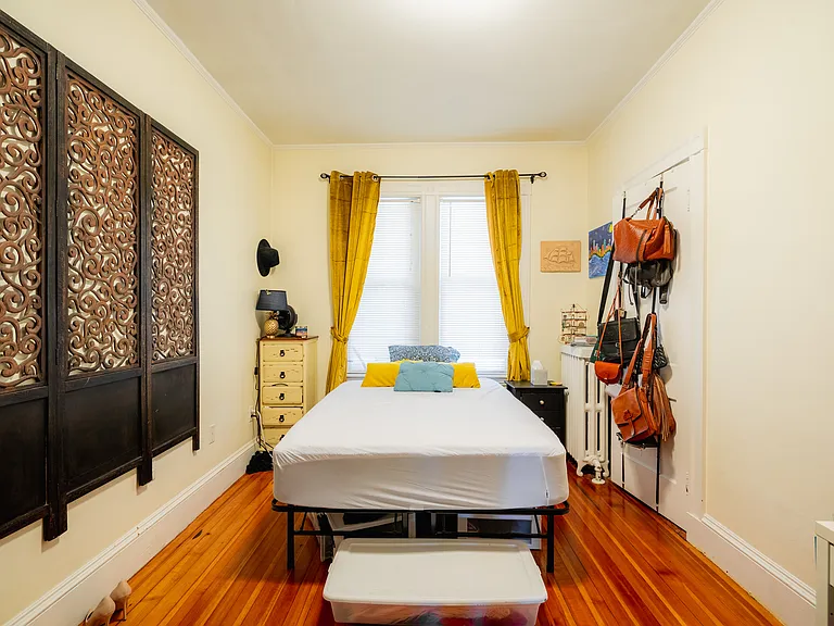 33 Mapleton St #1 — Photo 4