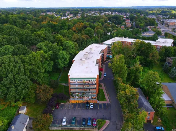30 Pearsall Avenue #1p, Glen Cove, NY 11542