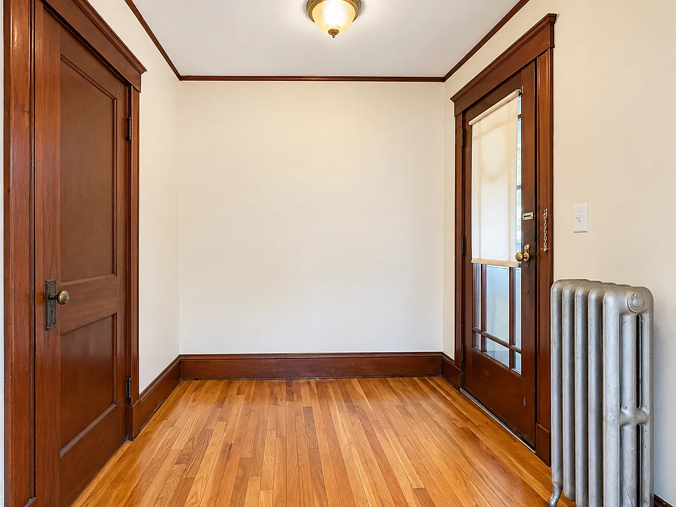 736 Mount Auburn St #736