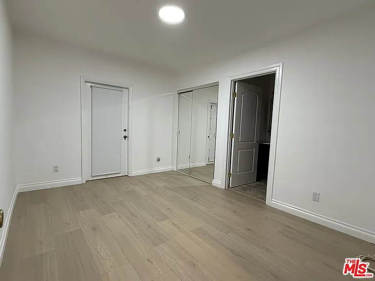 10109 Gloria Ave — Photo 16