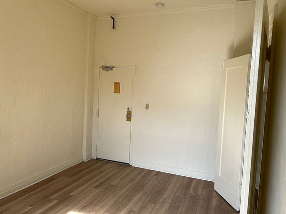 5th image of 3906 Beverly Blvd #B304