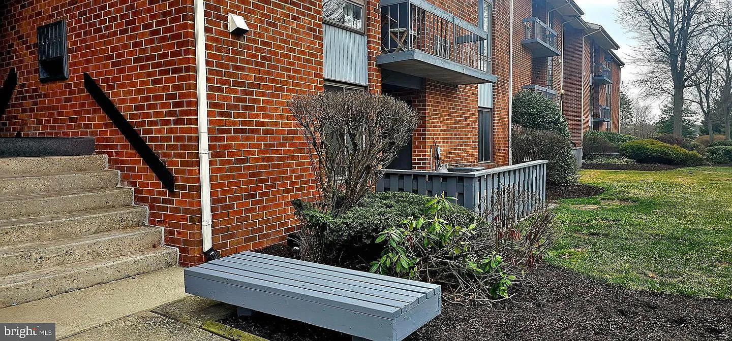 1 bed, 826 sqft, $1,700 — Photo 2