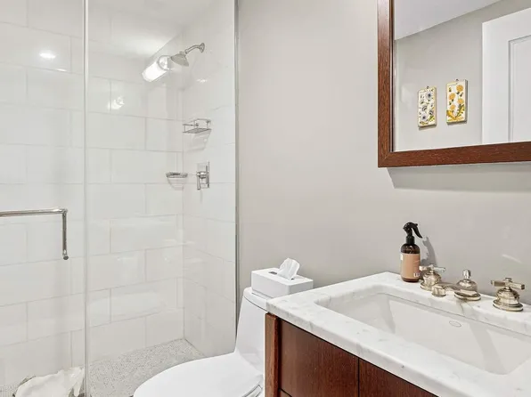 140 East 63rd Street 11C image 10 of 11