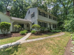 1271 Fawnwood Dr, Lancaster, PA 17601
