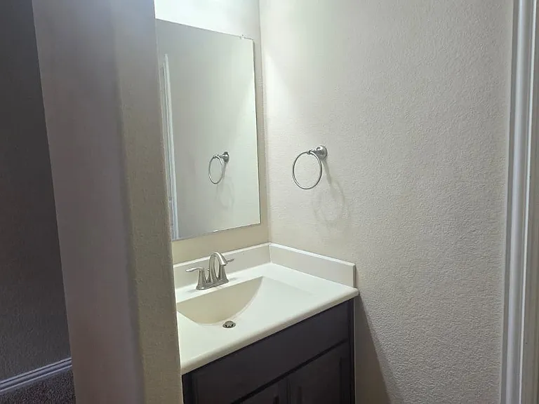 5116 Seashore Ln — Photo 18