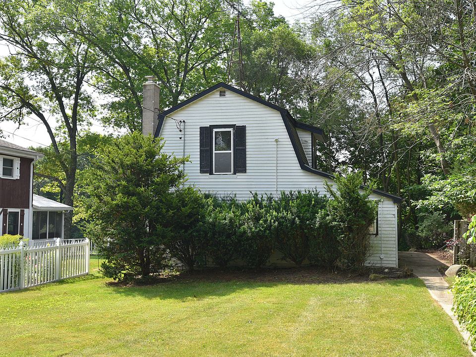1st image of 1716 Bark River Dr