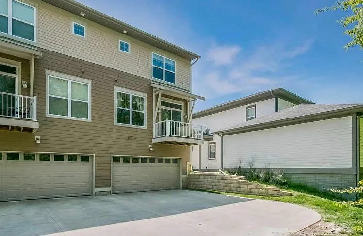 630 Walker Cir — Photo 7