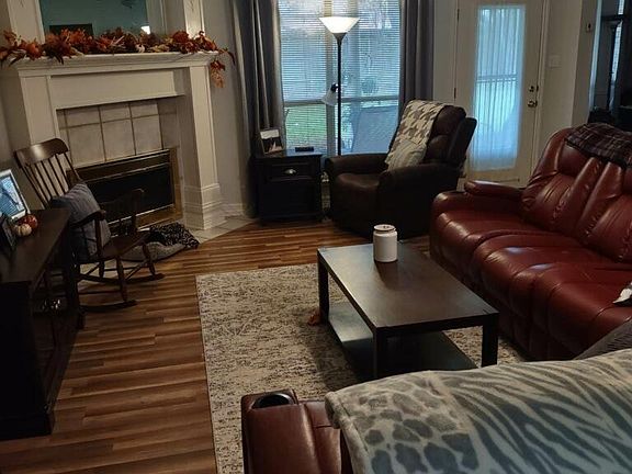 3rd image of 5104 Waterford Dr