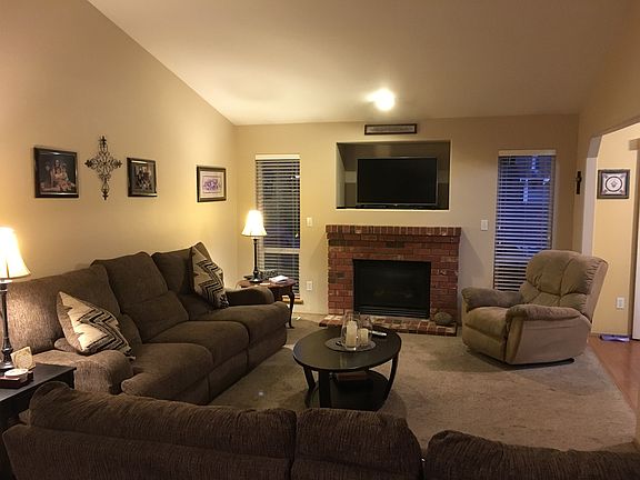 4th image of 14023 80th Ave Ct E
