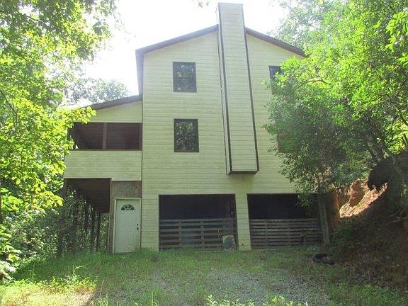 2nd image of 4485 White Oak Dr