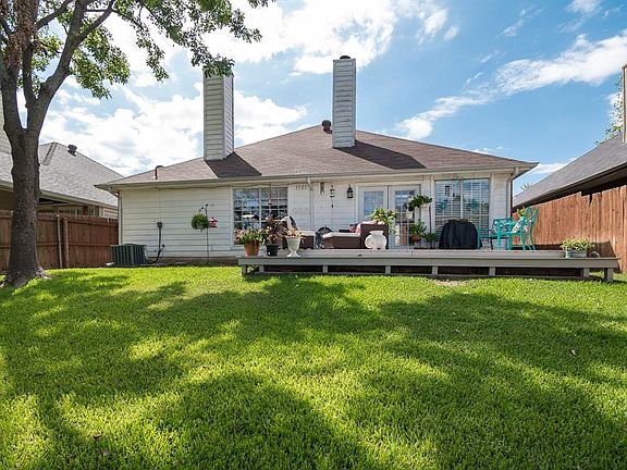 5th image of 1521 Eastview Dr