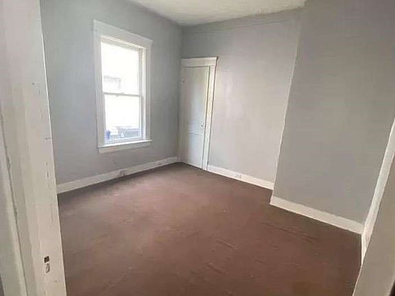 2nd image of 474 E 128th St