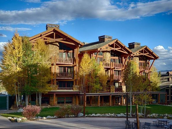 3285 Village Dr #203