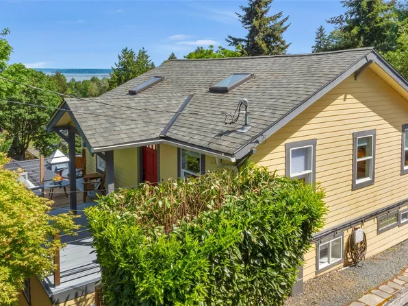 4826 46th Avenue S, Seattle, WA 98118