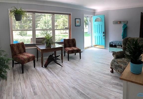 5th image of 536 Nora Dr
