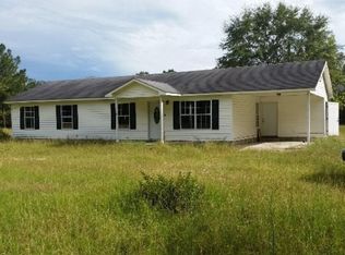 14 Dukes Dr, Hazlehurst, GA 31539