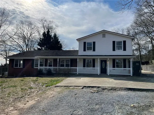 21 Rock Fence Cir SE, Cartersville, GA 30121