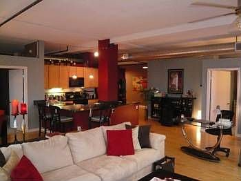 2nd image of 1501-1509 Locust St #804