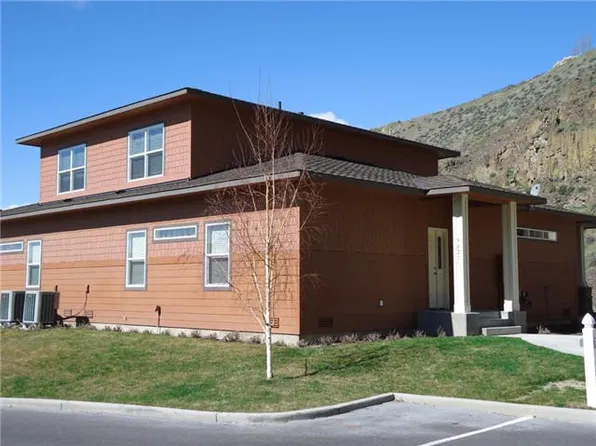 9421 Canyon Dr NW, Quincy, WA 98848