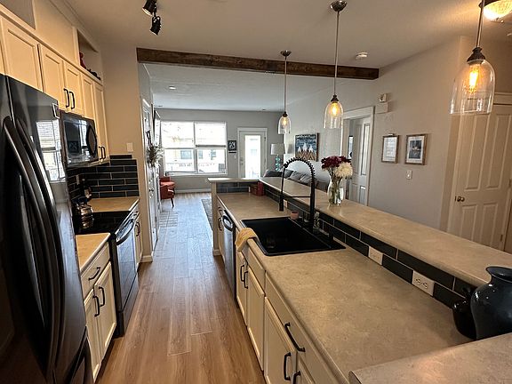 4th image of 1670 Ames Ct #24