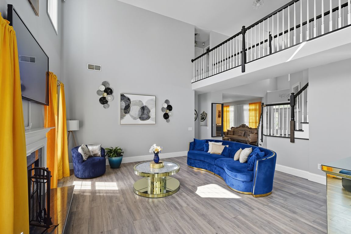 next background image