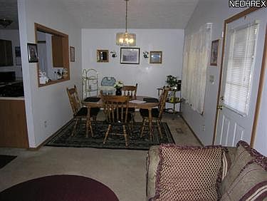 3rd image of 218 Morgan Ave