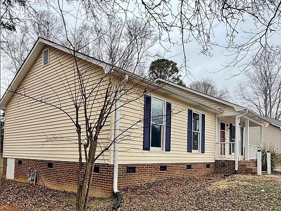 2nd image of 104 Dunwoody Dr