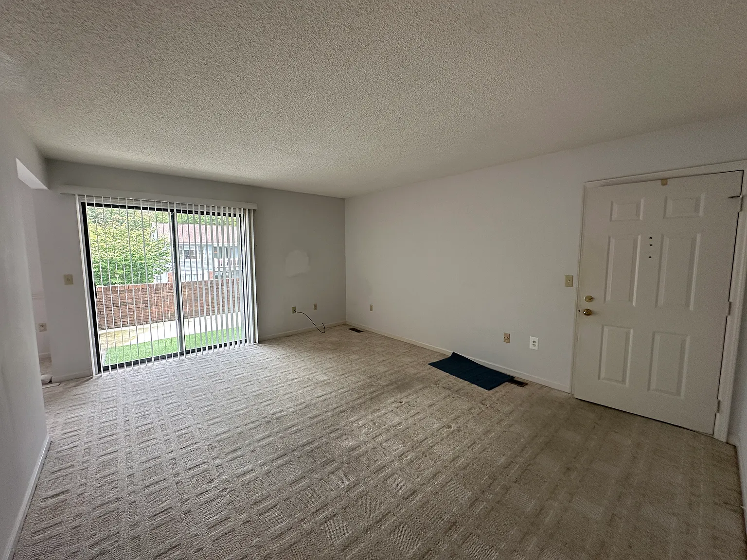 2 bed, 1068 sqft, $1,700 — Photo 4