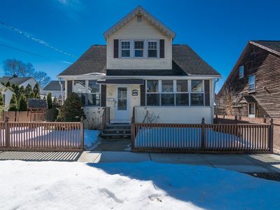 17 Stuyvesant St, Springfield, MA, 01104