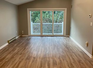 5 Marc Dr APT 5B11, Plymouth, MA 02360