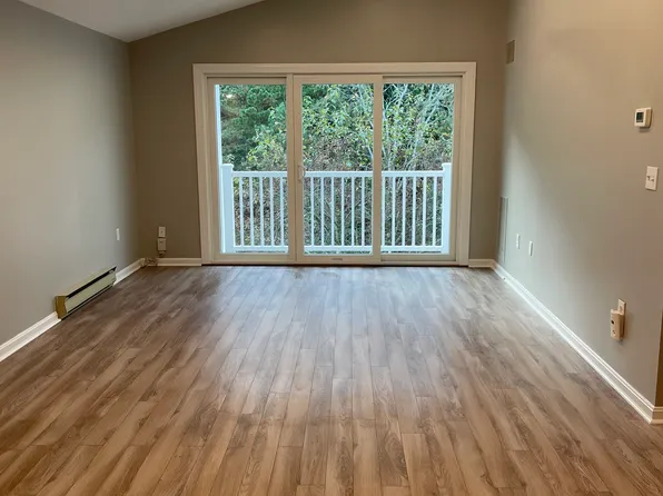 5 Marc Dr APT 5B11, Plymouth, MA 02360
