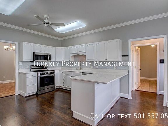 5th image of 4314 Old Oak Dr
