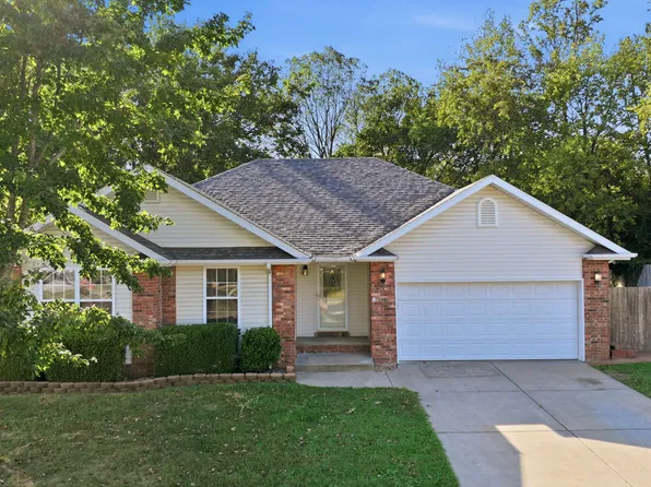 531 Butternut Ave, Republic, MO 65738