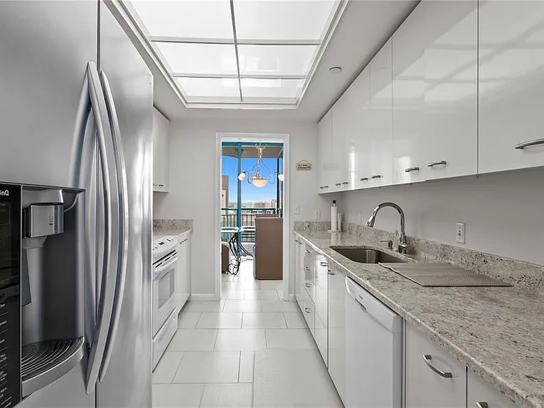 1540 Gulf Blvd #2107 — Photo 22