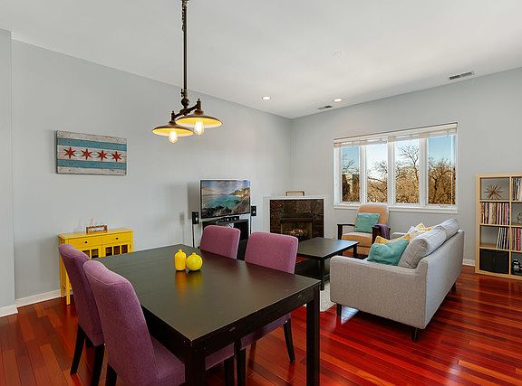 3rd image of 3021 W Armitage Ave APT 401