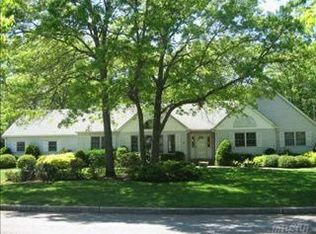 116 Astor Ave, Saint James, NY 11780
