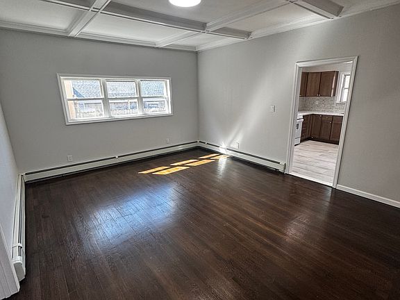 3rd image of 564 Broadway